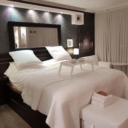 Cosy Studio In A Luxury Hotel Herzelia Exteriör bild